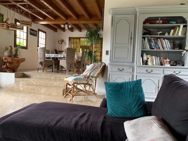 Maison à GRUN-BORDAS