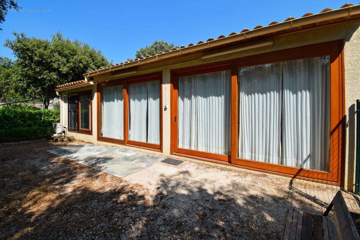 Maison à VERS-PONT-DU-GARD