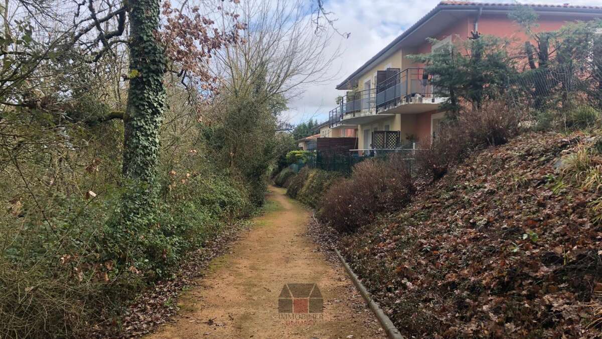 Appartement à LEVIGNAC