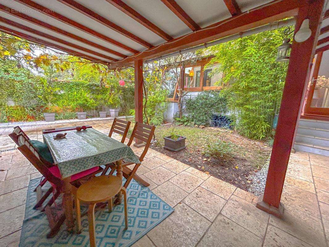 Maison à CHOISY-LE-ROI