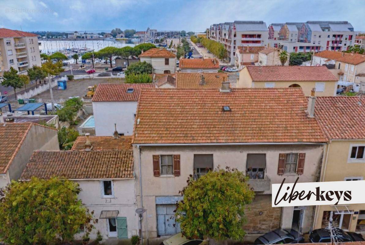 Maison à PORT-SAINT-LOUIS-DU-RHONE