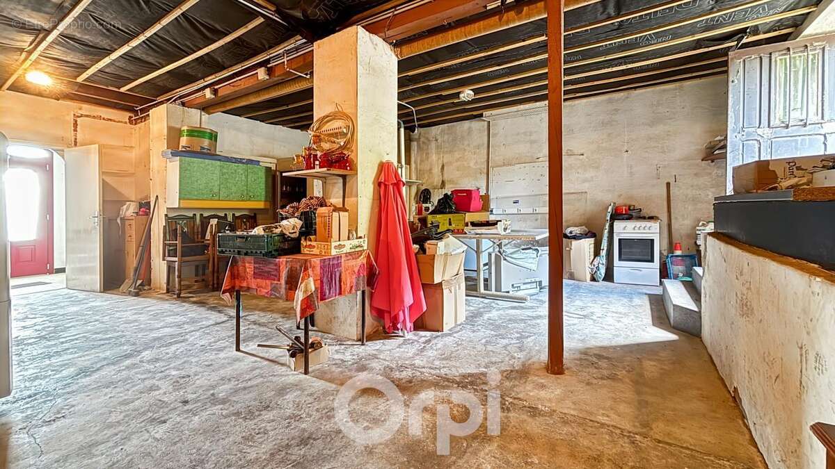 Maison à LA JONCHERE-SAINT-MAURICE