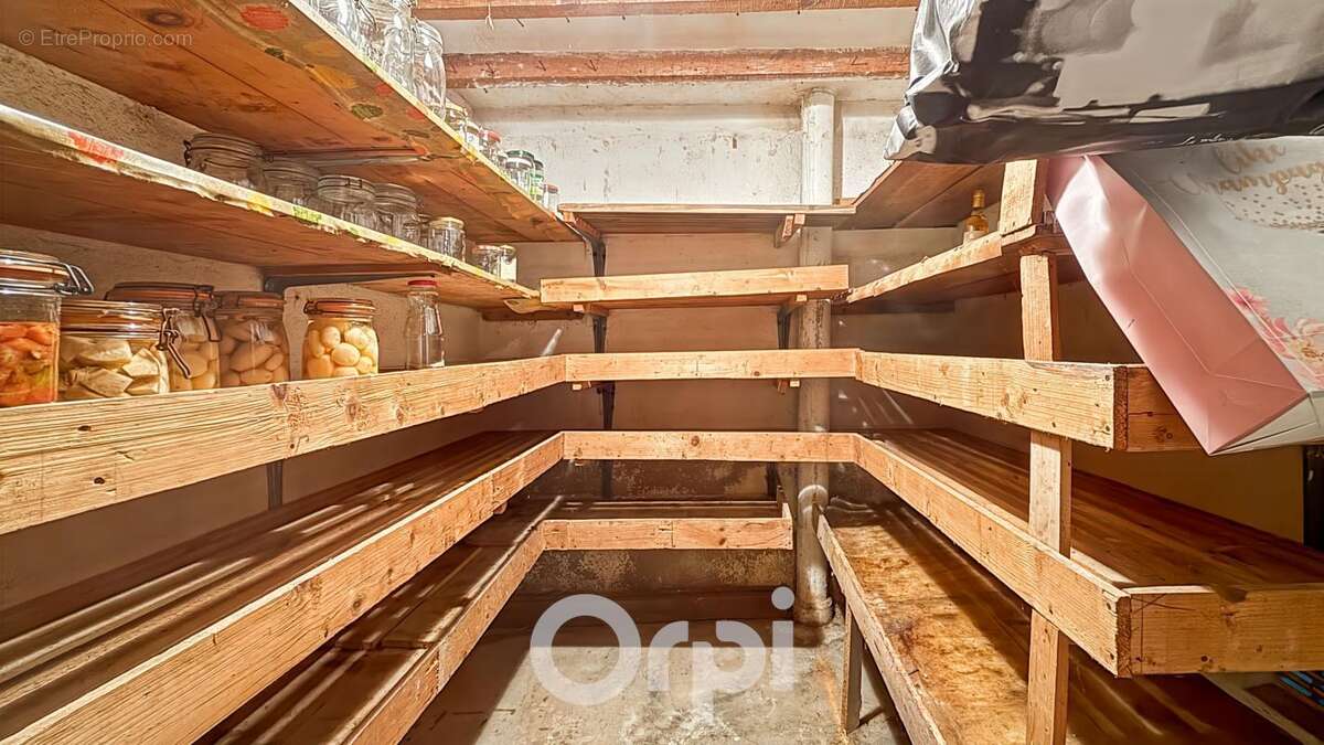 Maison à LA JONCHERE-SAINT-MAURICE