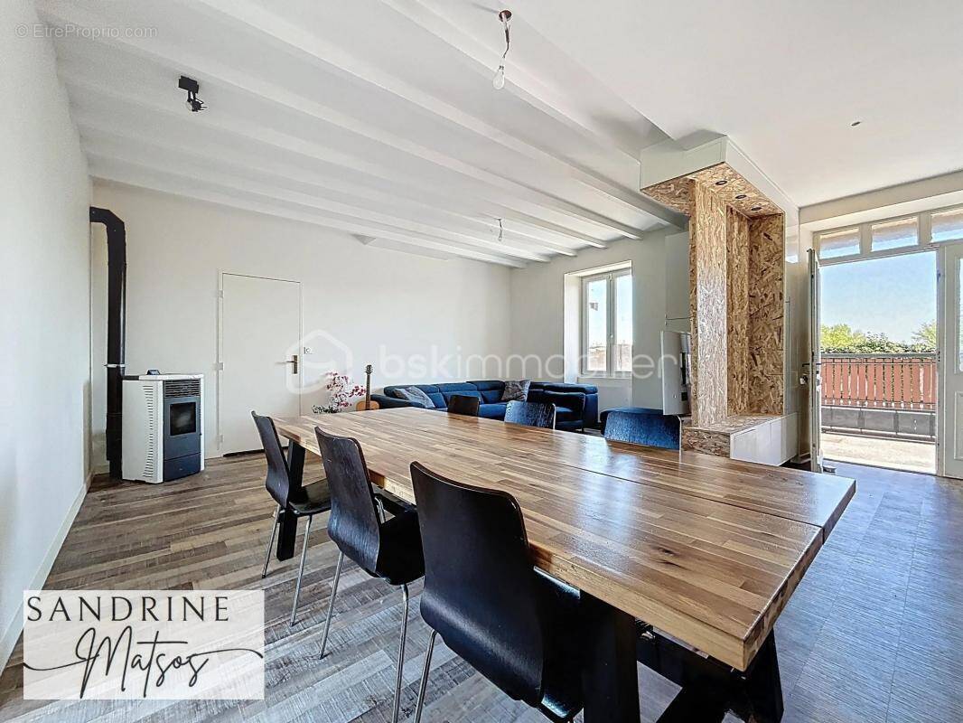 Maison à CHARVIEU-CHAVAGNEUX