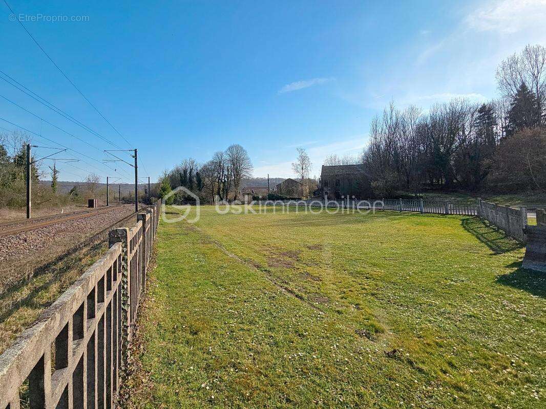 Maison à CHAUVENCY-LE-CHATEAU