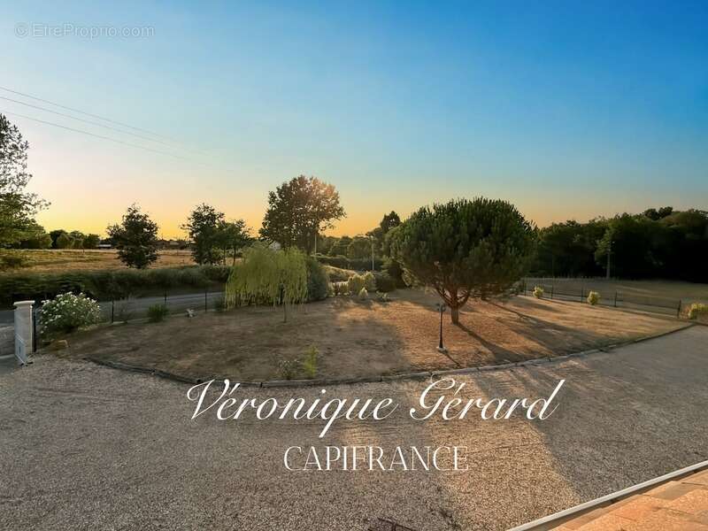 Maison à SAINT-MICHEL-DE-DOUBLE