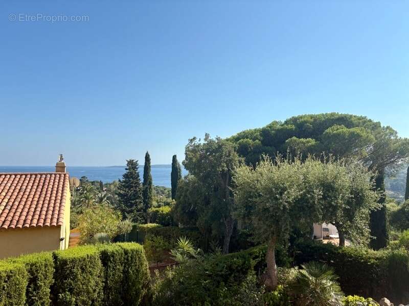 Maison à LES ISSAMBRES