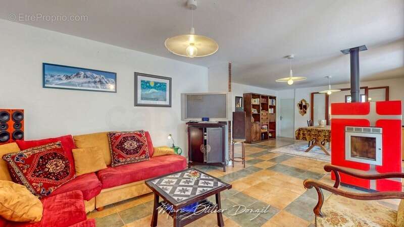 Maison à MOULES-ET-BAUCELS