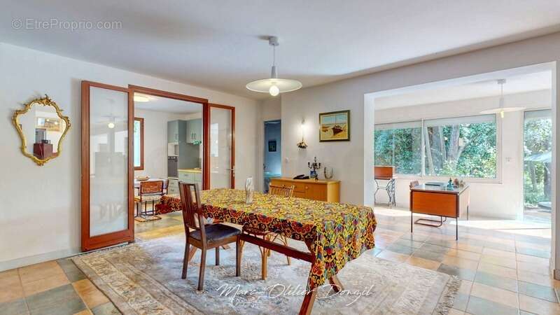 Maison à MOULES-ET-BAUCELS