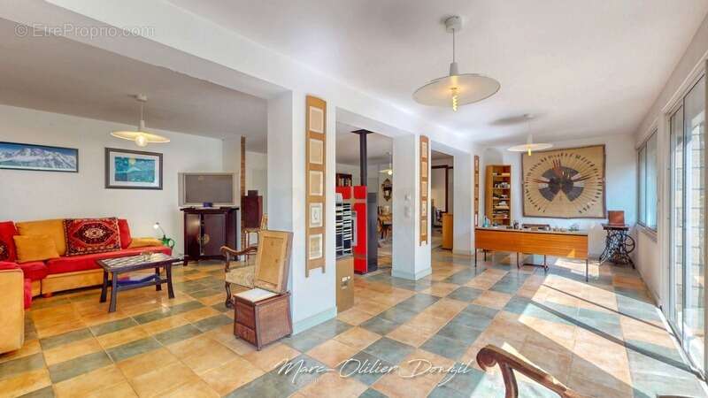 Maison à MOULES-ET-BAUCELS