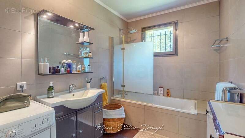 Maison à MOULES-ET-BAUCELS