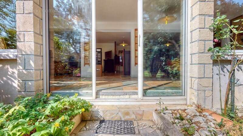 Maison à MOULES-ET-BAUCELS