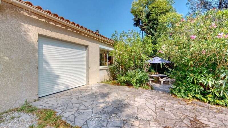 Maison à MOULES-ET-BAUCELS