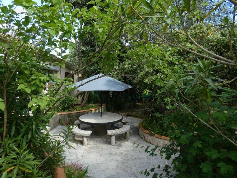 Maison à MOULES-ET-BAUCELS