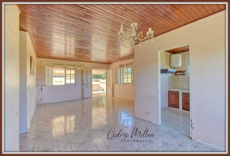 Maison à RIVIERE-SALEE