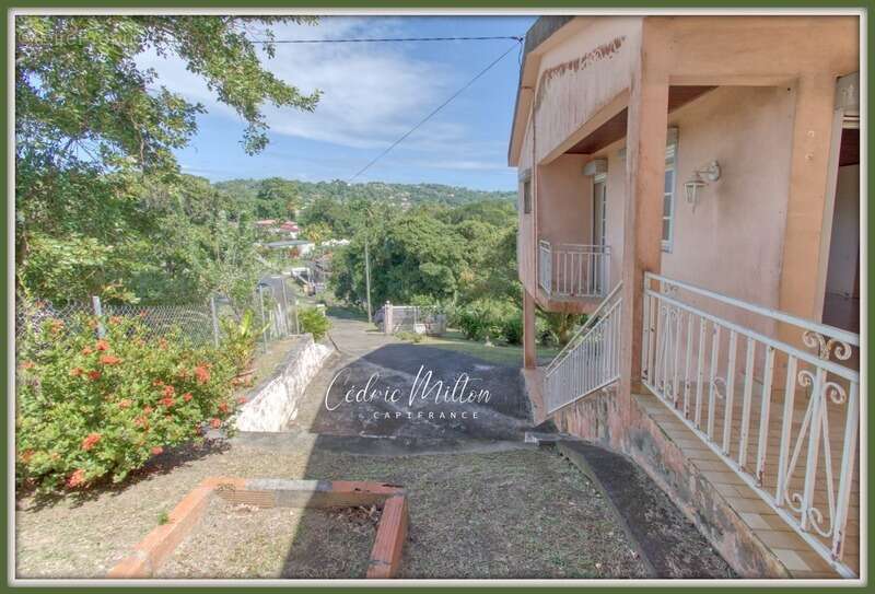 Maison à RIVIERE-SALEE