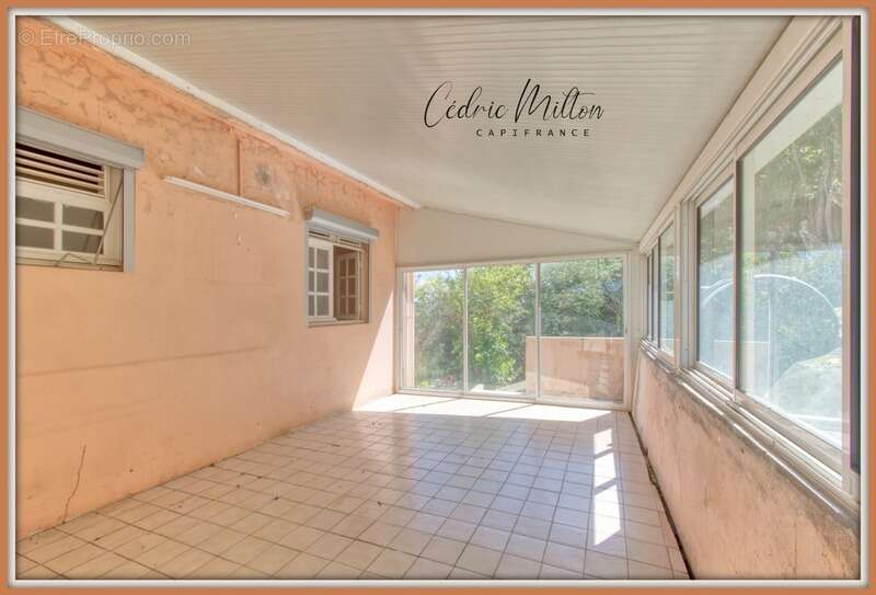 Maison à RIVIERE-SALEE