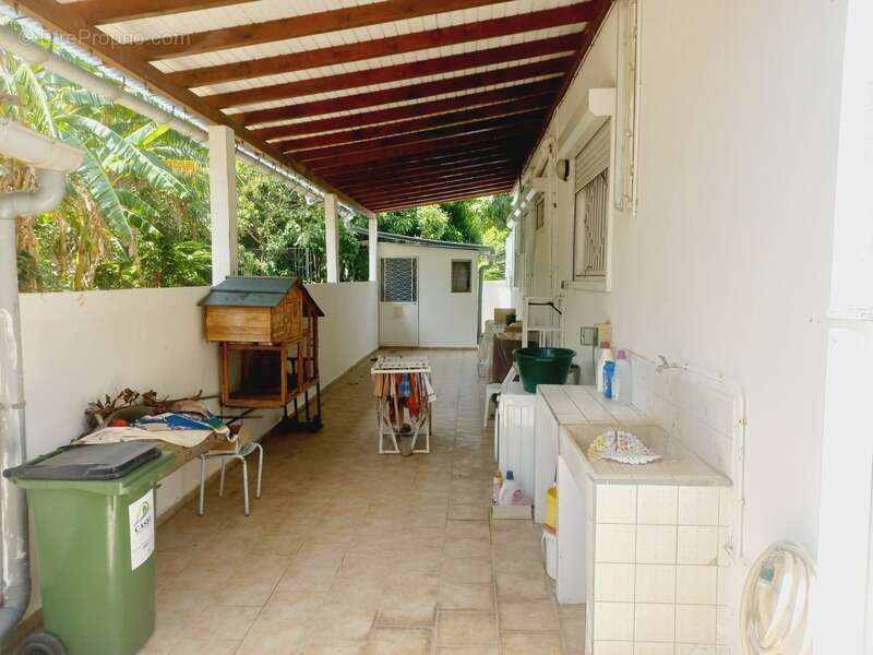 Maison à BASSE-TERRE