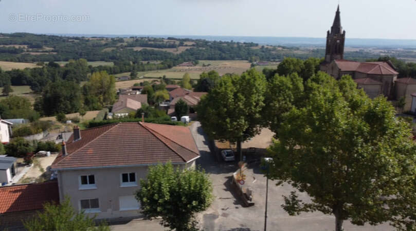 Appartement à PRIMARETTE