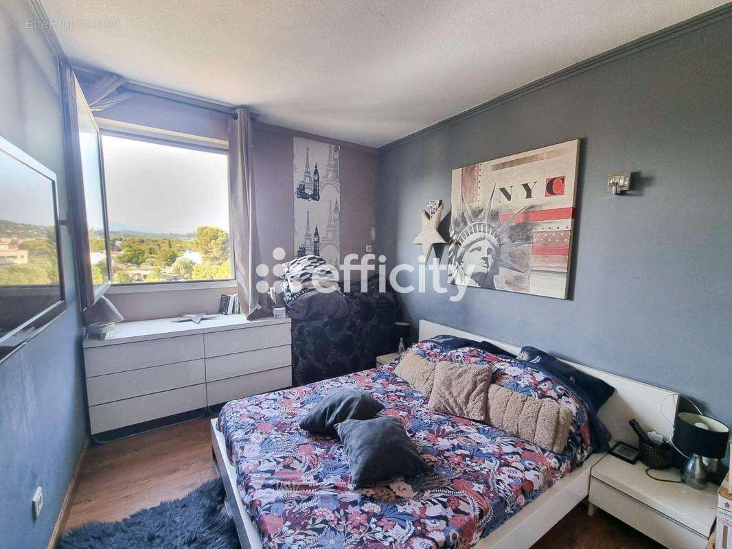 Appartement à LE CANNET