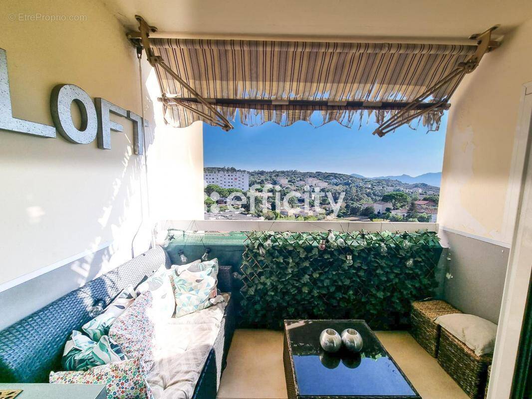 Appartement à LE CANNET