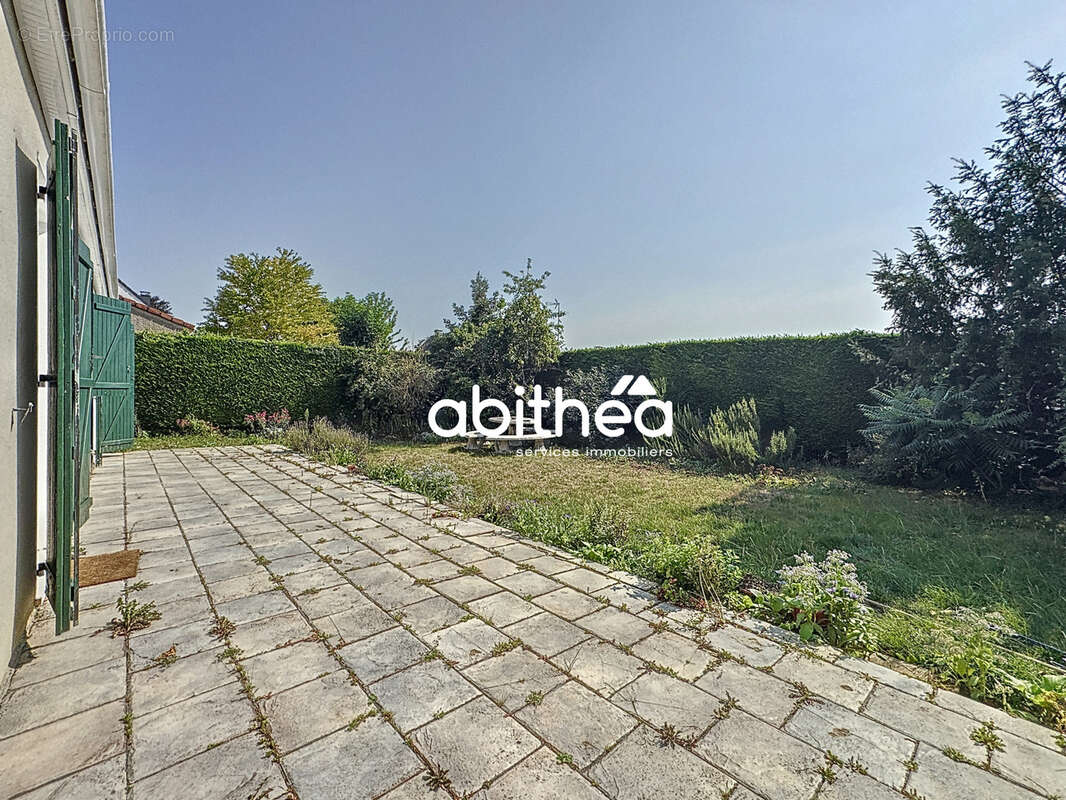 Maison à SAINTE-CATHERINE