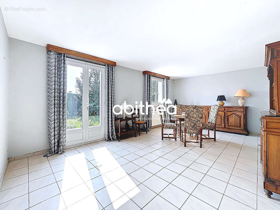 Maison à SAINTE-CATHERINE