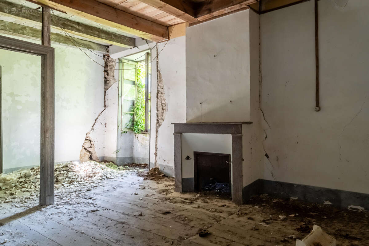 Maison à BOURG-DE-VISA