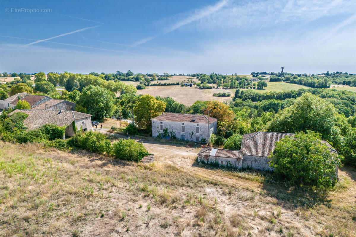 Maison à BOURG-DE-VISA