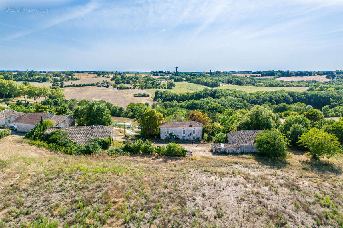 Maison à BOURG-DE-VISA
