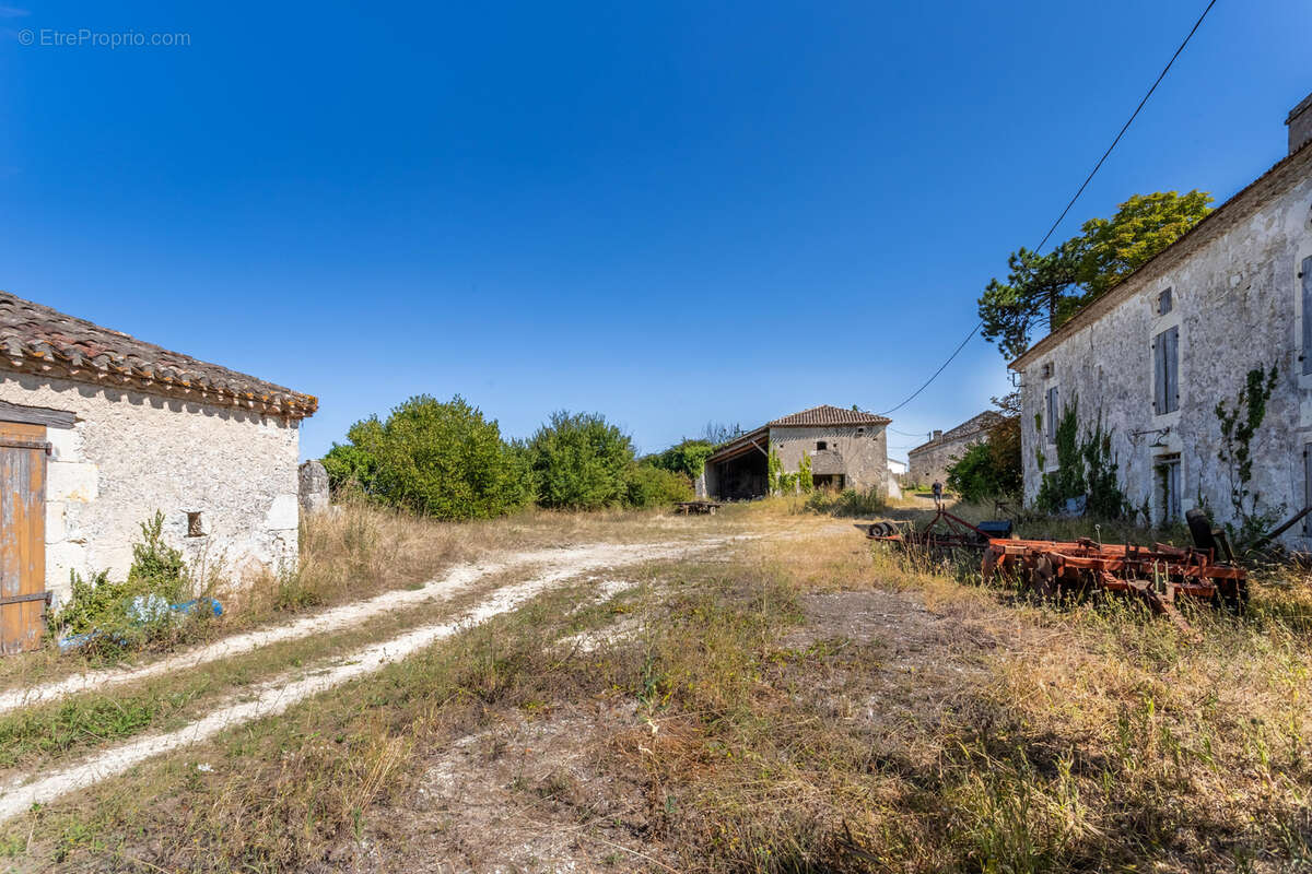Maison à BOURG-DE-VISA