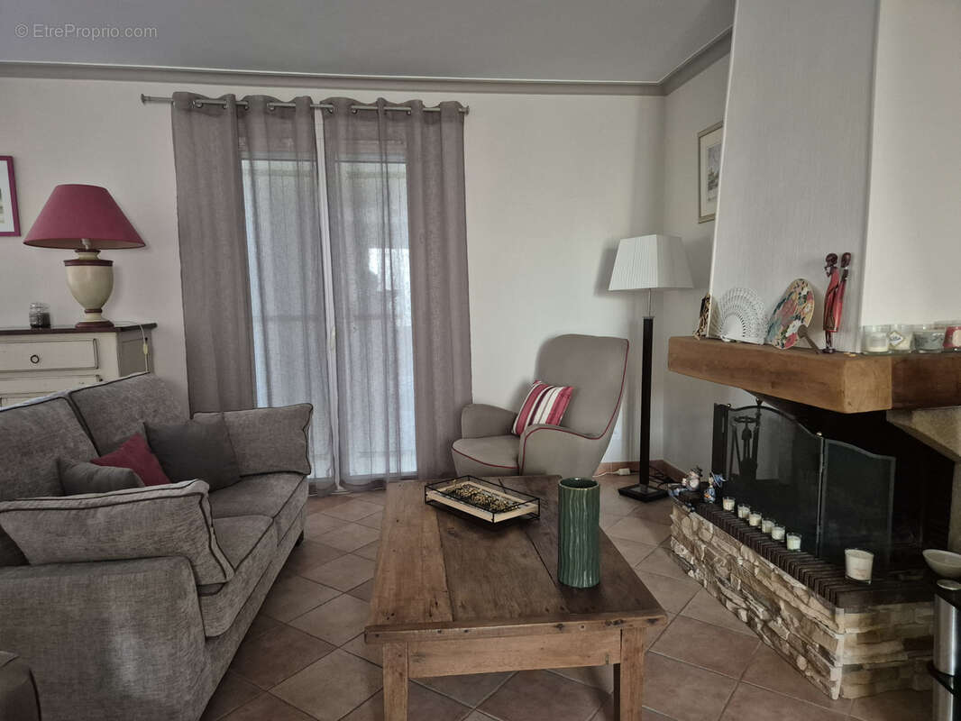 Maison à MONTAGRIER