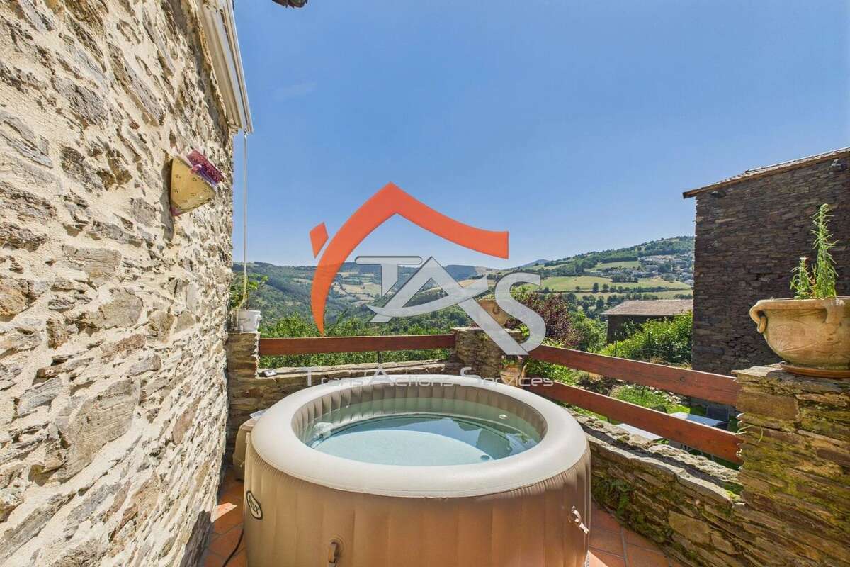 Maison à LA VALLA-EN-GIER