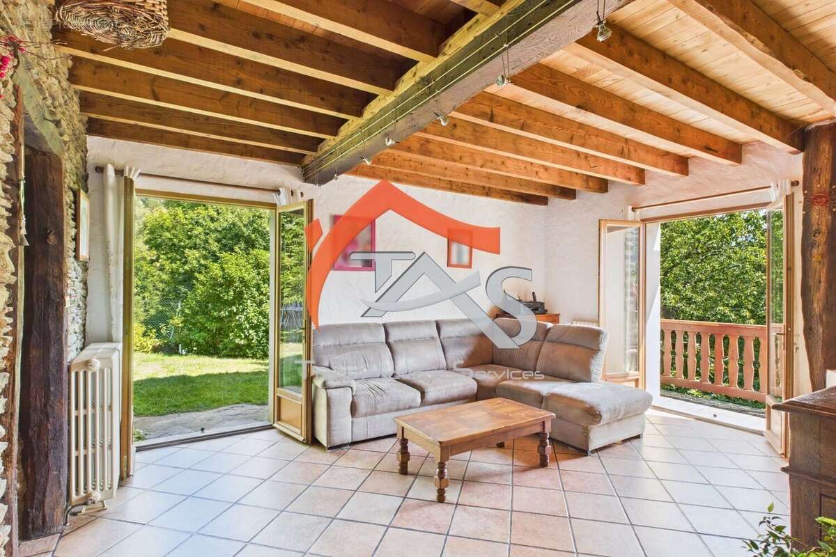 Maison à LA VALLA-EN-GIER