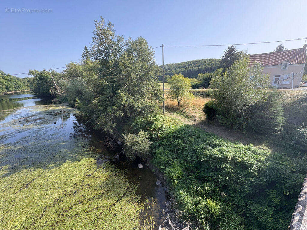 Maison à SAINT-MARCEL