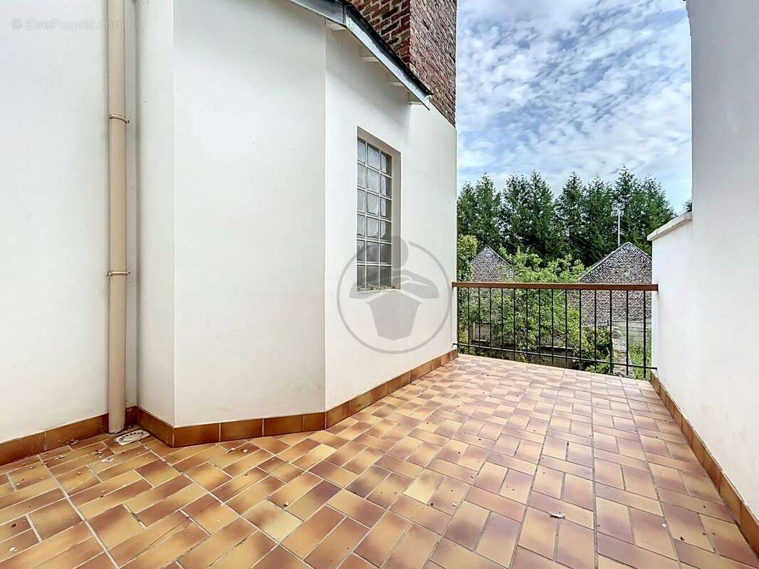 Commerce à SAINT-QUENTIN