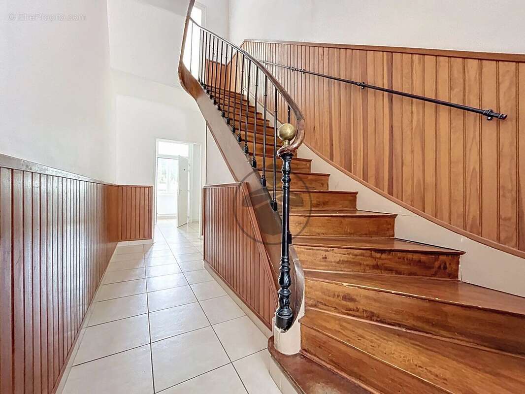 Commerce à SAINT-QUENTIN