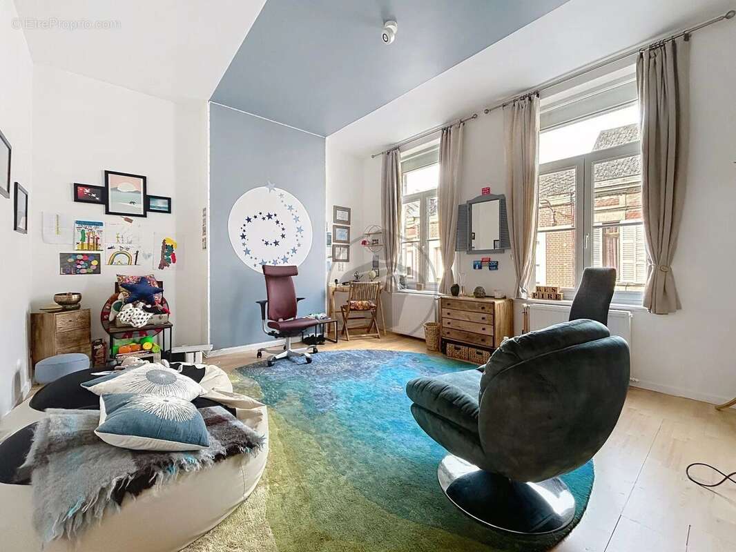 Commerce à SAINT-QUENTIN