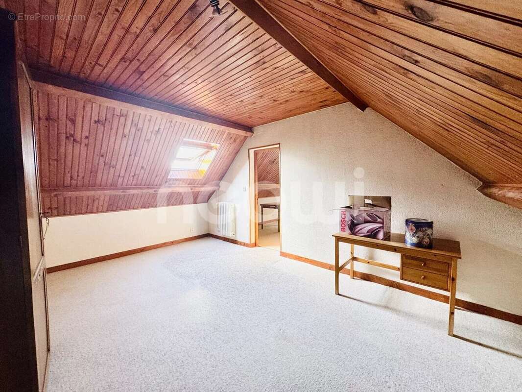 Maison à SAINT-ELOY-LES-MINES