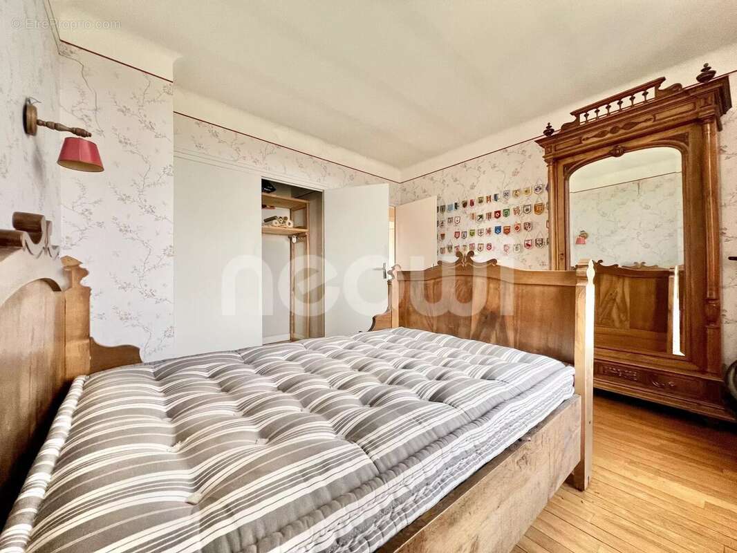 Maison à SAINT-GEORGES-DE-MONS