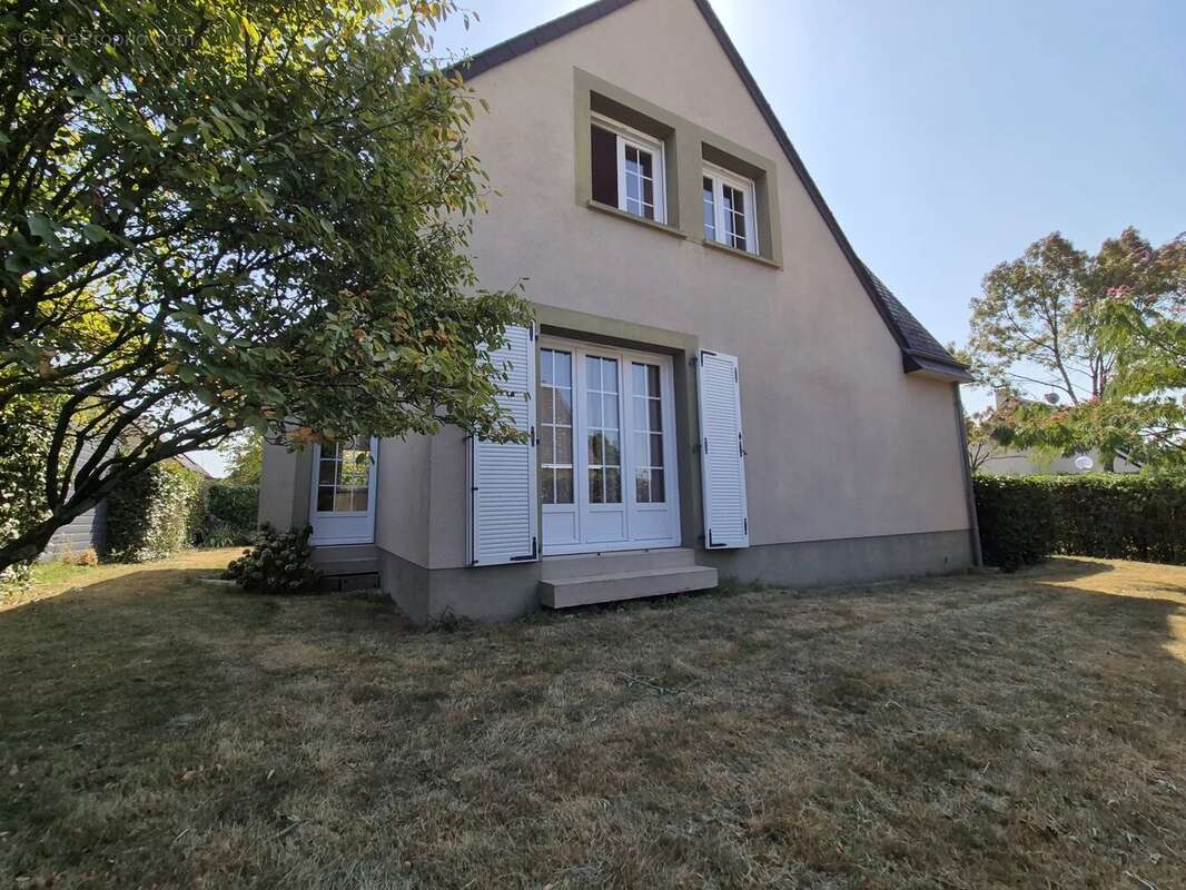 Maison à BONCHAMP-LES-LAVAL