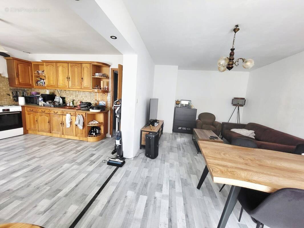 Maison à CHARMONT-EN-BEAUCE