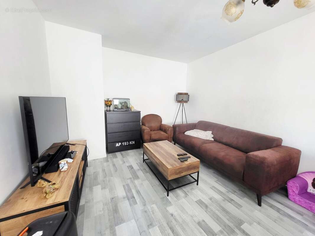 Maison à CHARMONT-EN-BEAUCE