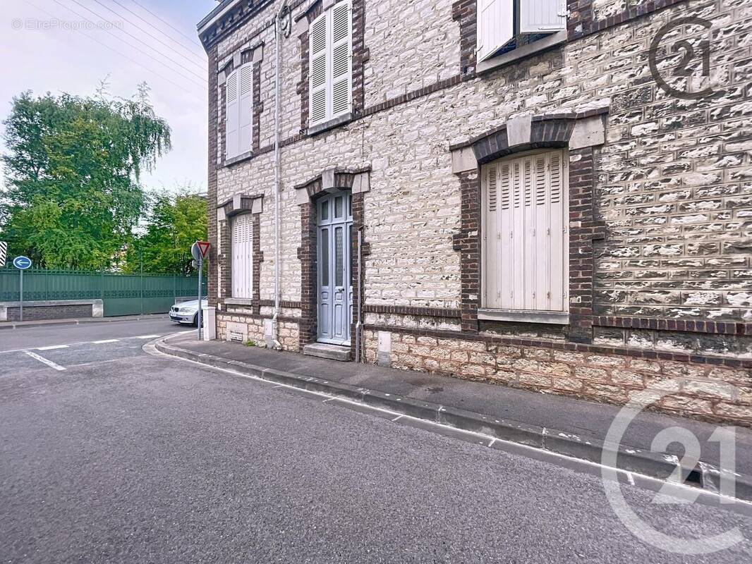 Appartement à SAINTE-SAVINE