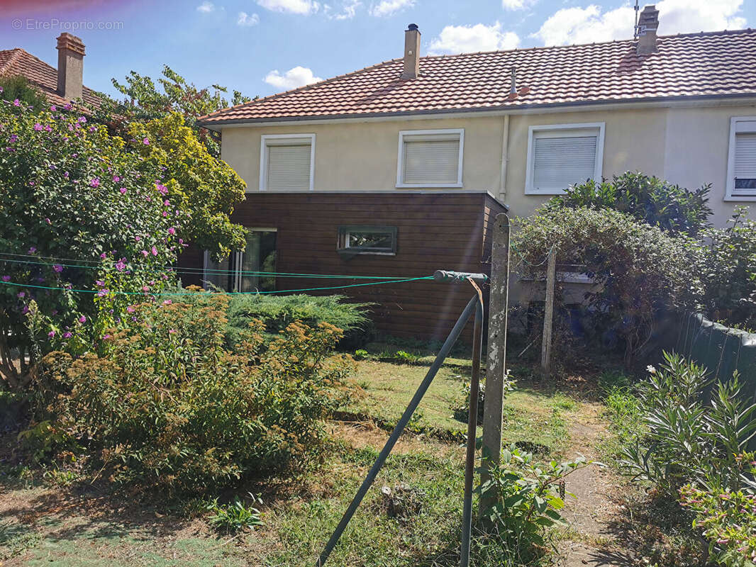 Maison à CHATELLERAULT