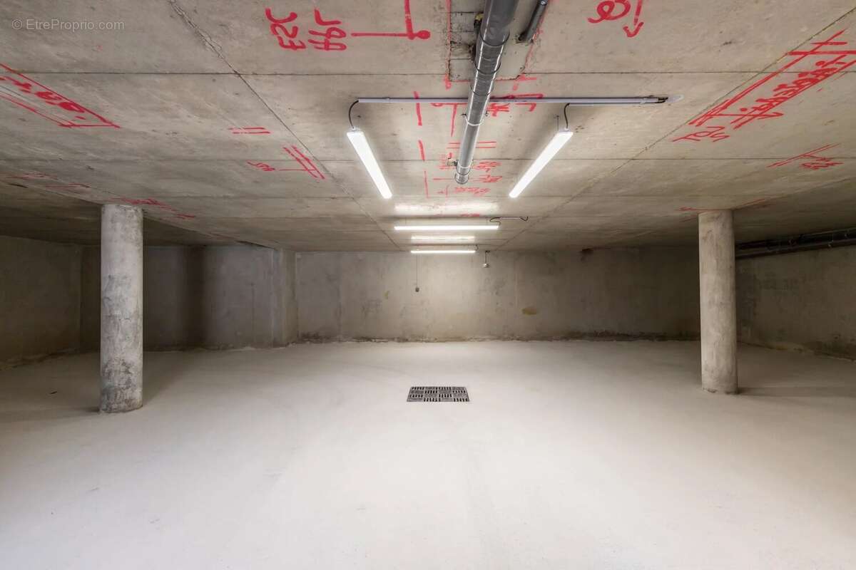 Appartement à CARROS