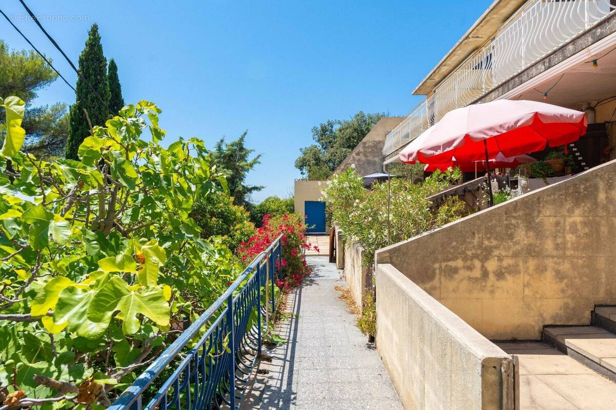 Appartement à MARSEILLE-7E