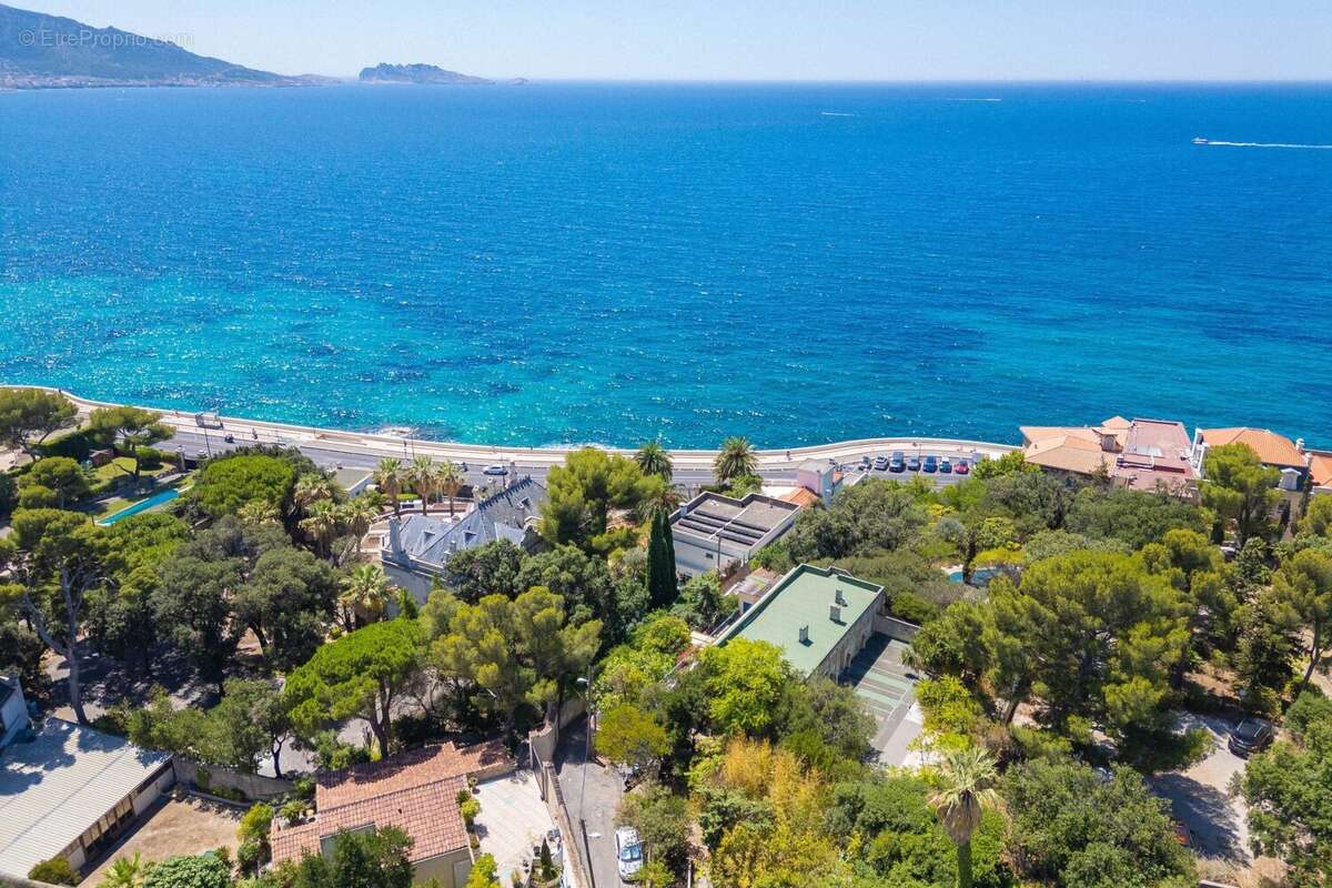 Appartement à MARSEILLE-7E