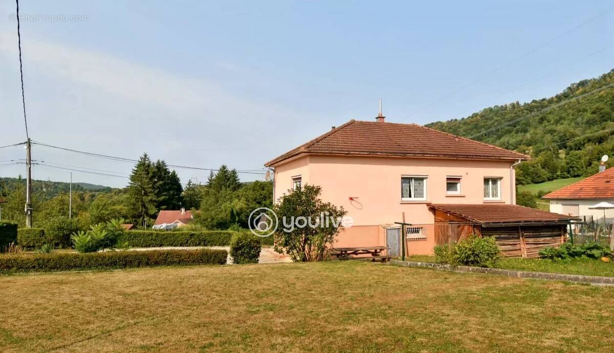 Maison à PONT-DE-ROIDE