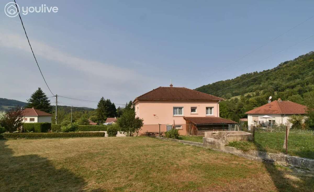 Maison à PONT-DE-ROIDE